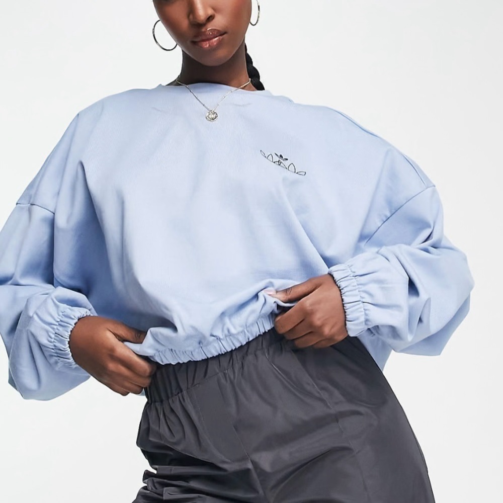 Adidas Original Cropped Trefoil Pullover, size small, blue